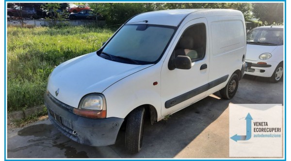 RENAULT KANGOO  del 2002 parti usate e ricambi - Tipo Motore F8QP6