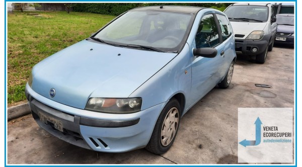 FIAT PUNTO 1N/1P del 2001 parti usate e ricambi - Tipo Motore 188A4000
