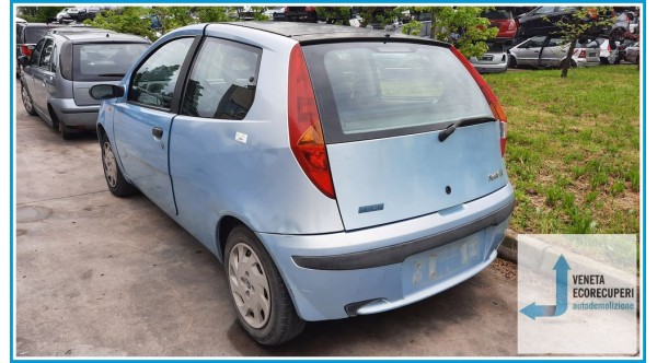 FIAT PUNTO 1N/1P del 2001 parti usate e ricambi - Tipo Motore 188A4000