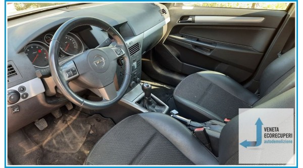 OPEL ASTRA A04 del 2006 parti usate e ricambi - Tipo Motore Z16XEP