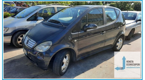 MERCEDES-BENZ Classe A W168 del 2000 parti usate e ricambi - Tipo Motore 668940