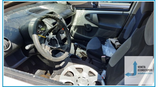 PEUGEOT 107 del 2009 parti usate e ricambi - Tipo Motore 1KR