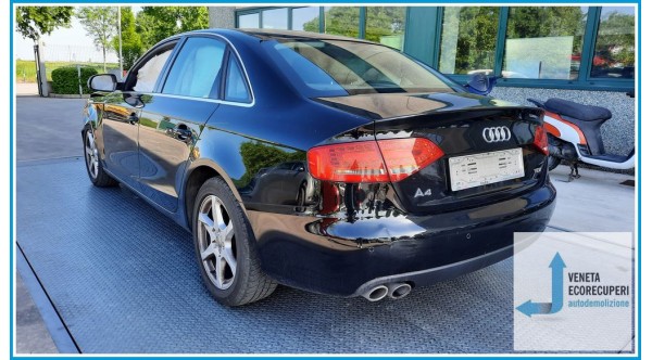 AUDI A4 8K del 2010 parti usate e ricambi - Tipo Motore CAG