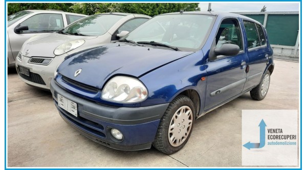 RENAULT CLIO 2a Serie del 2001 parti usate e ricambi - Tipo Motore D7FG7