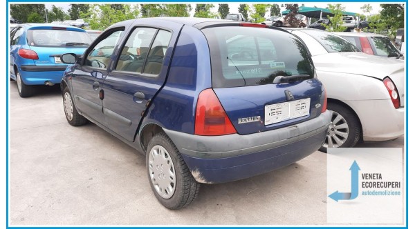 RENAULT CLIO 2a Serie del 2001 parti usate e ricambi - Tipo Motore D7FG7