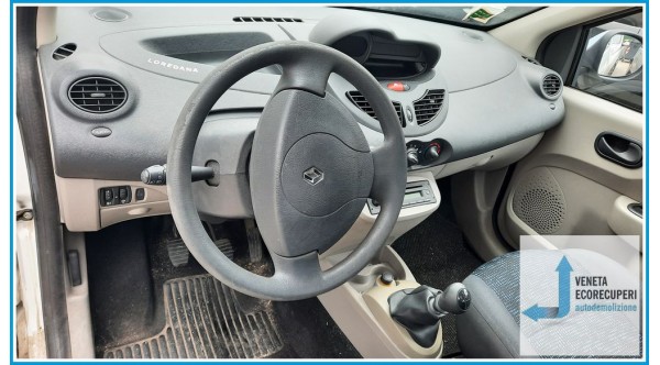 RENAULT TWINGO 2a Serie del 2010 parti usate e ricambi - Tipo Motore D7FA8