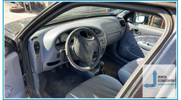 FORD FIESTA DX del 1997 parti usate e ricambi - Tipo Motore DHA