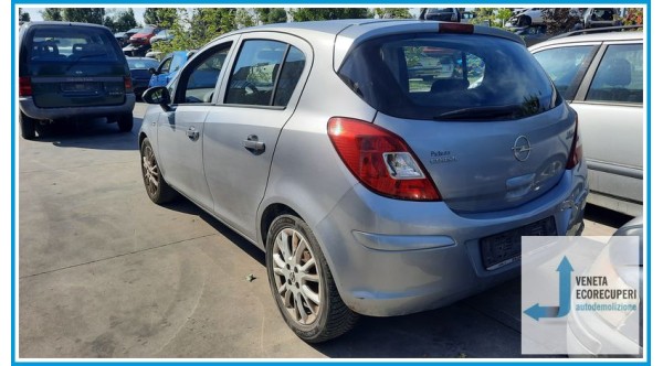 OPEL CORSA S07 del 2009 parti usate e ricambi