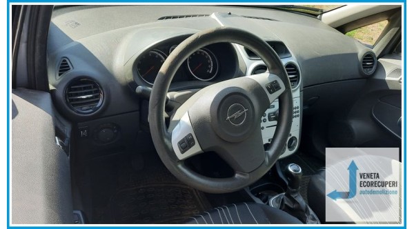OPEL CORSA S07 del 2009 parti usate e ricambi