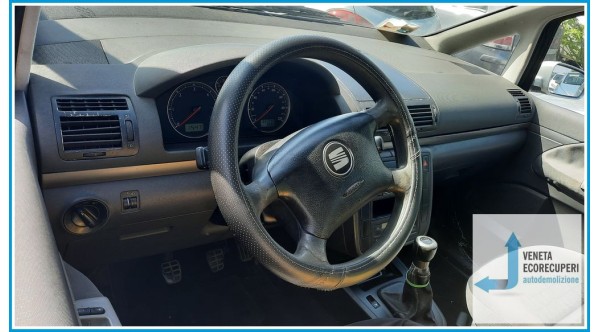SEAT ALHAMBRA 7V del 2000 parti usate e ricambi - Tipo Motore AUY