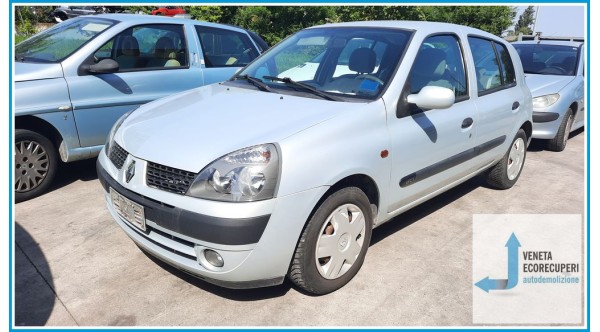 RENAULT CLIO 2a Serie del 2002 parti usate e ricambi - Tipo Motore K9KB7