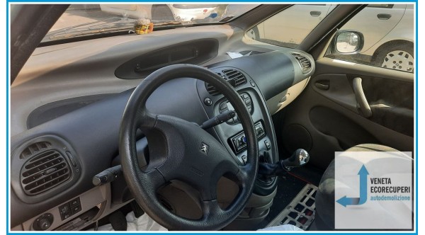 CITROEN XSARA PICASSO del 2001 parti usate e ricambi - Tipo Motore RHY