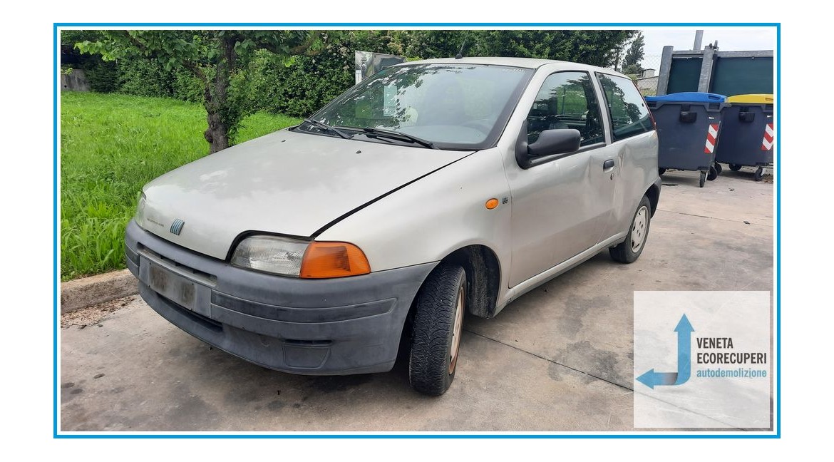 FIAT PUNTO 1a Serie del 1999 parti usate e ricambi - Tipo Motore 176B2000
