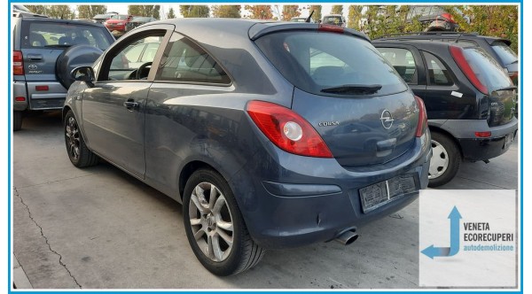 OPEL CORSA S07 del 2008 parti usate e ricambi