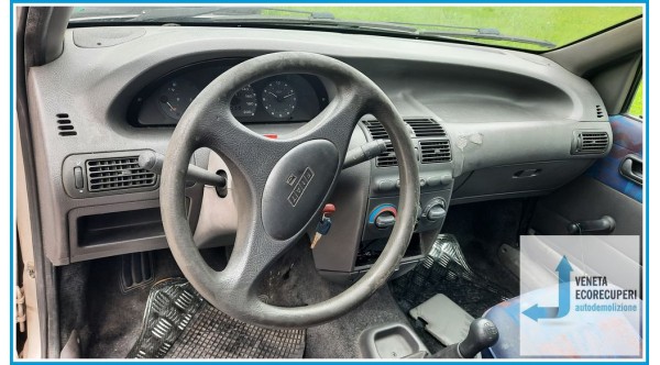 FIAT PUNTO 1a Serie del 1999 parti usate e ricambi - Tipo Motore 176B2000