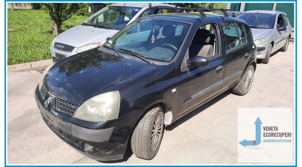 RENAULT CLIO 2a Serie del 2005 parti usate e ricambi - Tipo Motore K9KB7
