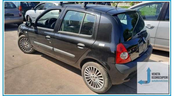 RENAULT CLIO 2a Serie del 2005 parti usate e ricambi - Tipo Motore K9KB7