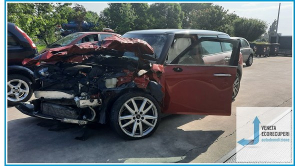 MINI MINI Clubman F54 del 2016 parti usate e ricambi - Tipo Motore B47C20A