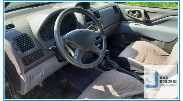 MITSUBISHI SPACE STAR del 2001 parti usate e ricambi - Tipo Motore 4G13
