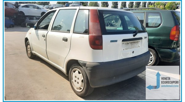 FIAT PUNTO 1a Serie del 1999 parti usate e ricambi - Tipo Motore 176B2000