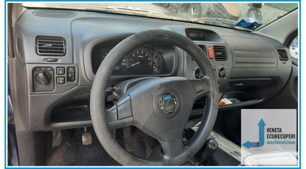 SUZUKI WAGON R+ del 2004 parti usate e ricambi - Tipo Motore M13A
