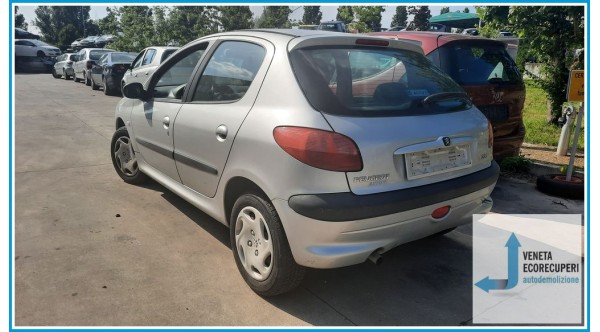 PEUGEOT 206 del 2001 parti usate e ricambi - Tipo Motore HFX