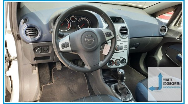 OPEL CORSA S07 del 2010 parti usate e ricambi