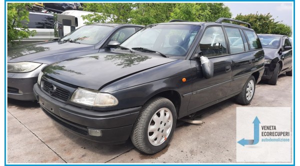 OPEL ASTRA T92 del 1997 parti usate e ricambi - Tipo Motore X17DT