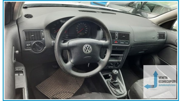 VOLKSWAGEN GOLF 1J del 2000 parti usate e ricambi - Tipo Motore AHW
