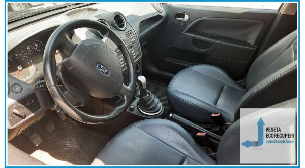 FORD FIESTA CBK del 2006 parti usate e ricambi - Tipo Motore FUJA