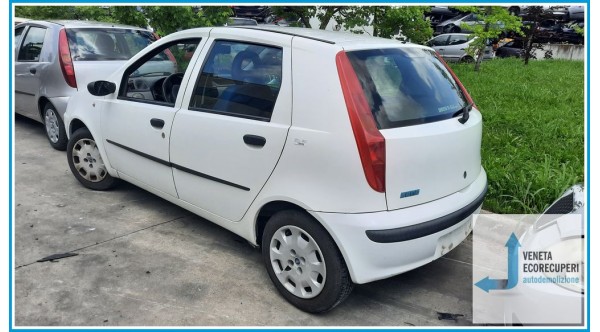 FIAT PUNTO 1N/1P del 2000 parti usate e ricambi - Tipo Motore 188A4000