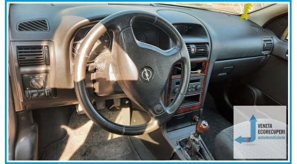 OPEL ASTRA T98 del 2003 parti usate e ricambi