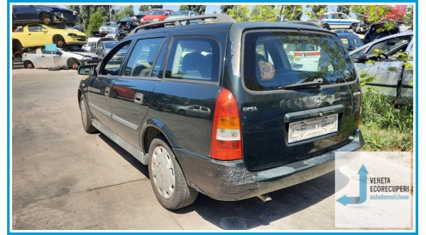 OPEL ASTRA T98 del 2002 parti usate e ricambi