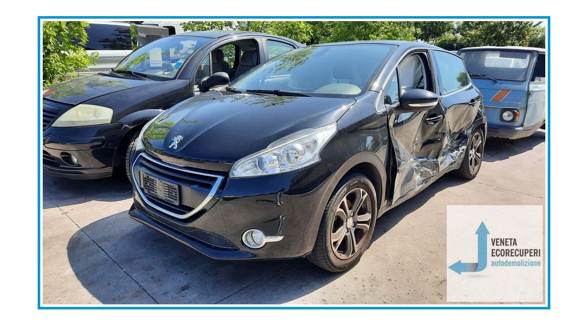 PEUGEOT 208 del 2015 parti usate e ricambi - Tipo Motore 9H06