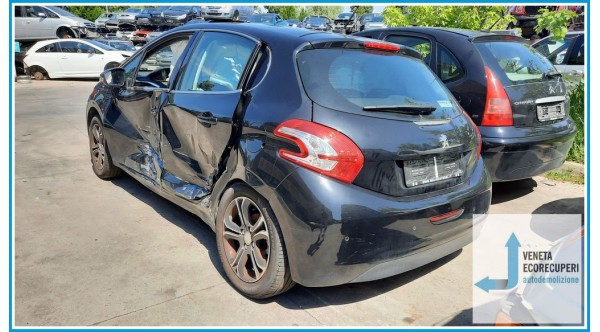 PEUGEOT 208 del 2015 parti usate e ricambi - Tipo Motore 9H06