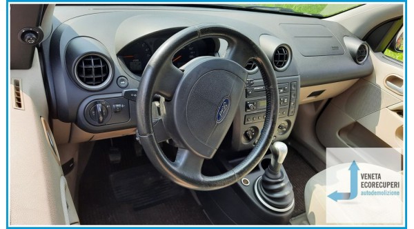 FORD FIESTA CBK del 2002 parti usate e ricambi - Tipo Motore FXJA