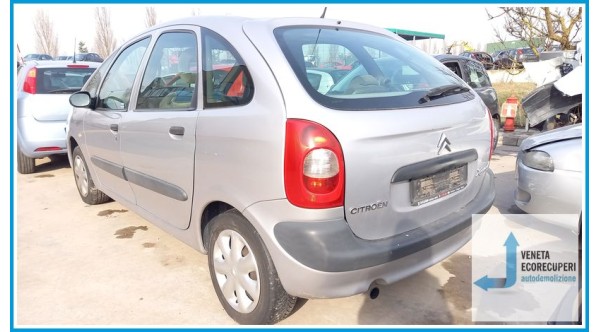 CITROEN XSARA PICASSO del 2001 parti usate e ricambi - Tipo Motore 6FZ