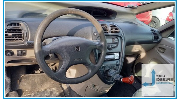 CITROEN XSARA PICASSO del 2001 parti usate e ricambi - Tipo Motore 6FZ