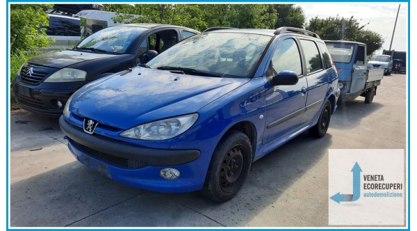 PEUGEOT 206 del 2004 parti usate e ricambi - Tipo Motore HFX