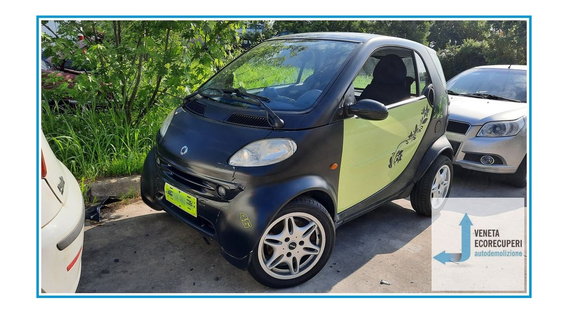 SMART COUPE' C450 del 2000...