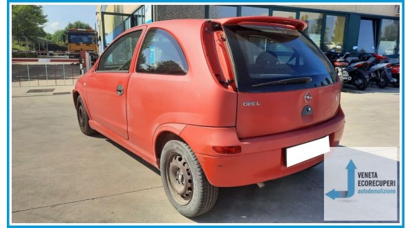 OPEL CORSA X01 del 2002 parti usate e ricambi