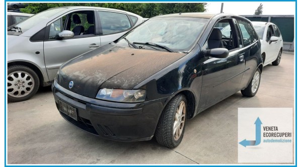 FIAT PUNTO 1N/1P del 2001 parti usate e ricambi - Tipo Motore 188A2000