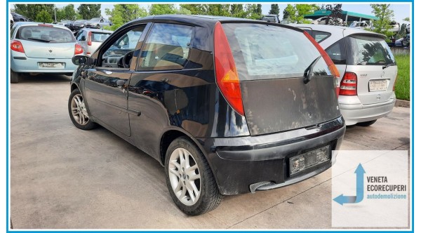FIAT PUNTO 1N/1P del 2001 parti usate e ricambi - Tipo Motore 188A2000