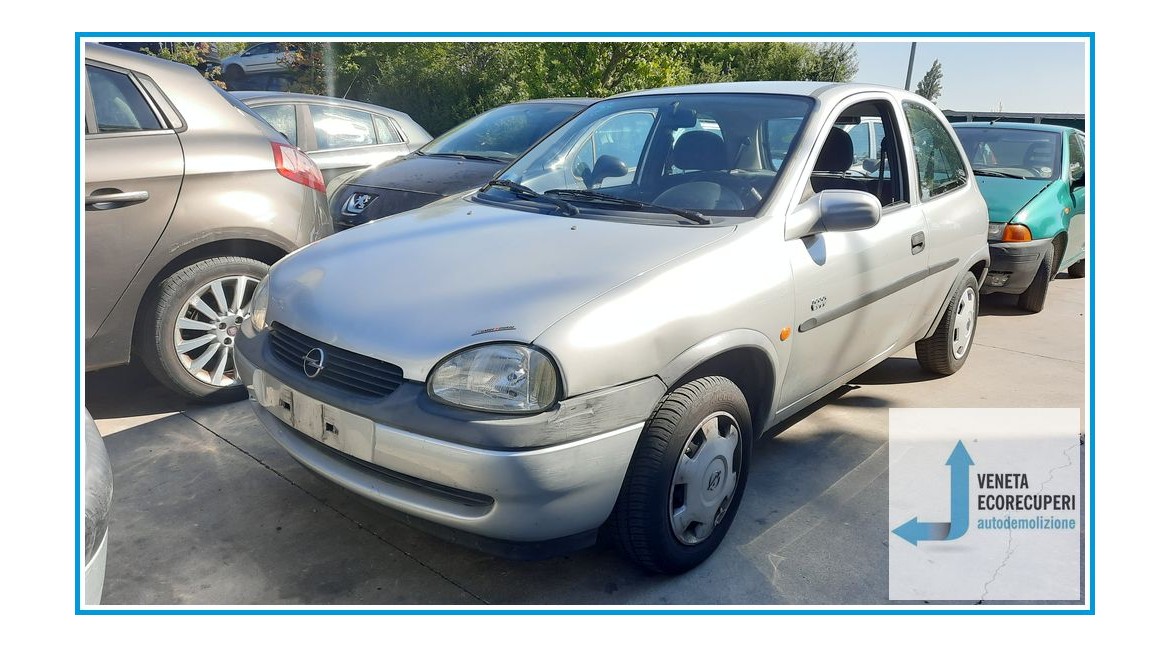 OPEL CORSA X01 del 2000 parti usate e ricambi