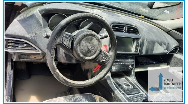 JAGUAR XE del 2017 parti usate e ricambi - Tipo Motore 204DTD