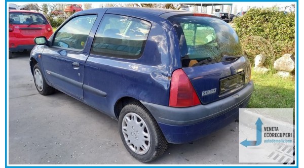 RENAULT CLIO 2a Serie del 1999 parti usate e ricambi - Tipo Motore D7FD7