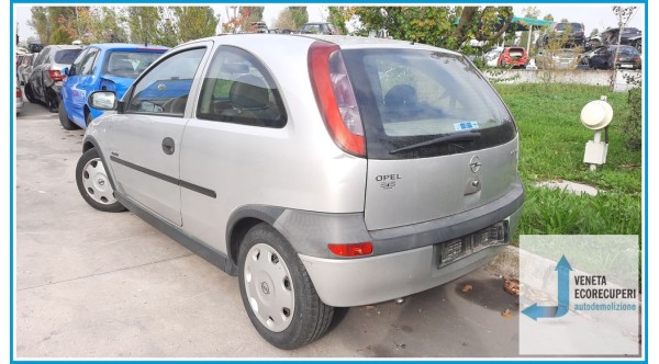 OPEL CORSA X01 del 2001 parti usate e ricambi