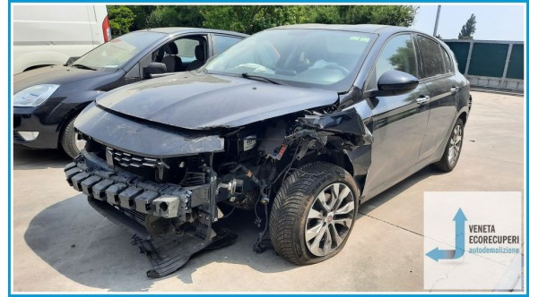 FIAT TIPO 6J del 2016 parti usate e ricambi - Tipo Motore 55260384