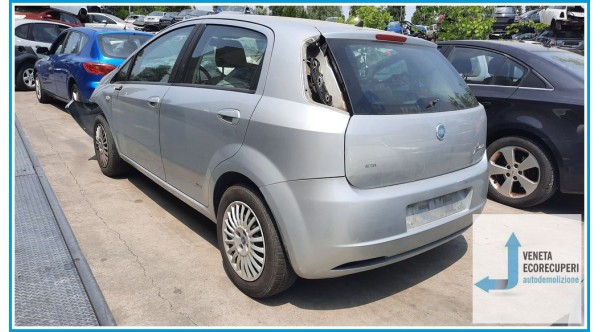 FIAT GRANDE PUNTO 2Y del 2005 parti usate e ricambi - Tipo Motore 199A2000