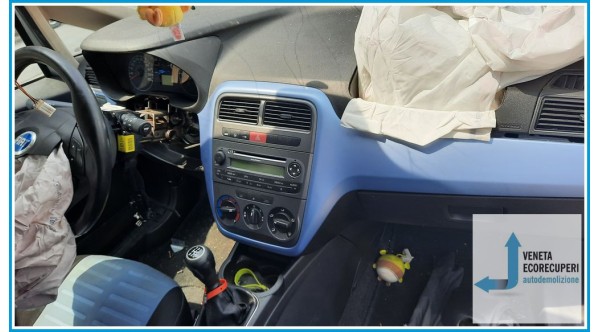 FIAT GRANDE PUNTO 2Y del 2005 parti usate e ricambi - Tipo Motore 199A2000